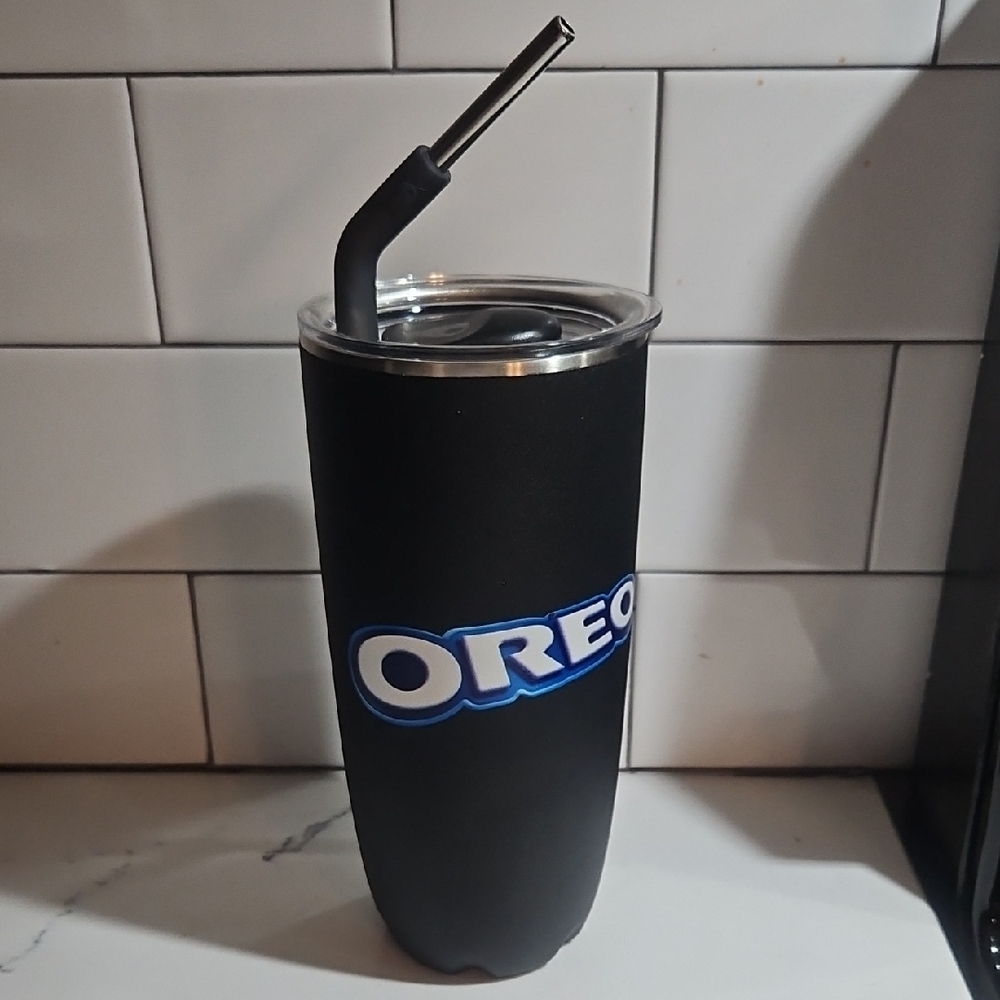 Oreo Black Tumbler with Metal Straw